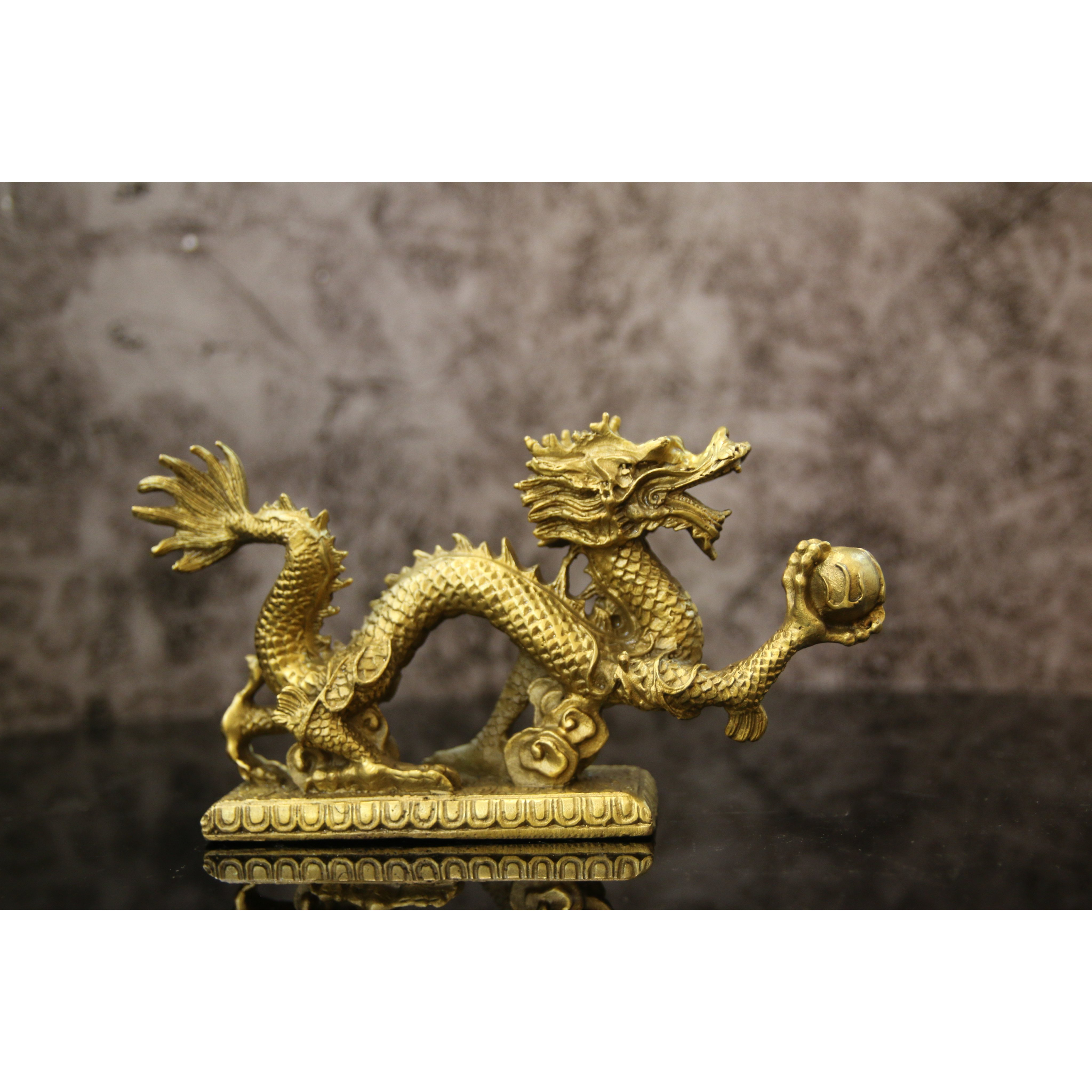 Tượng Rồng nhả ngọc bằng đồng dài 22cm