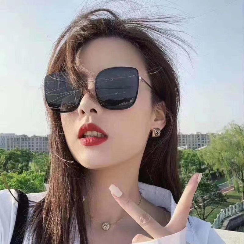 2021 Women's SunGlasses Fashion Sunglasses Large Thick Square Frame Eyeglasses