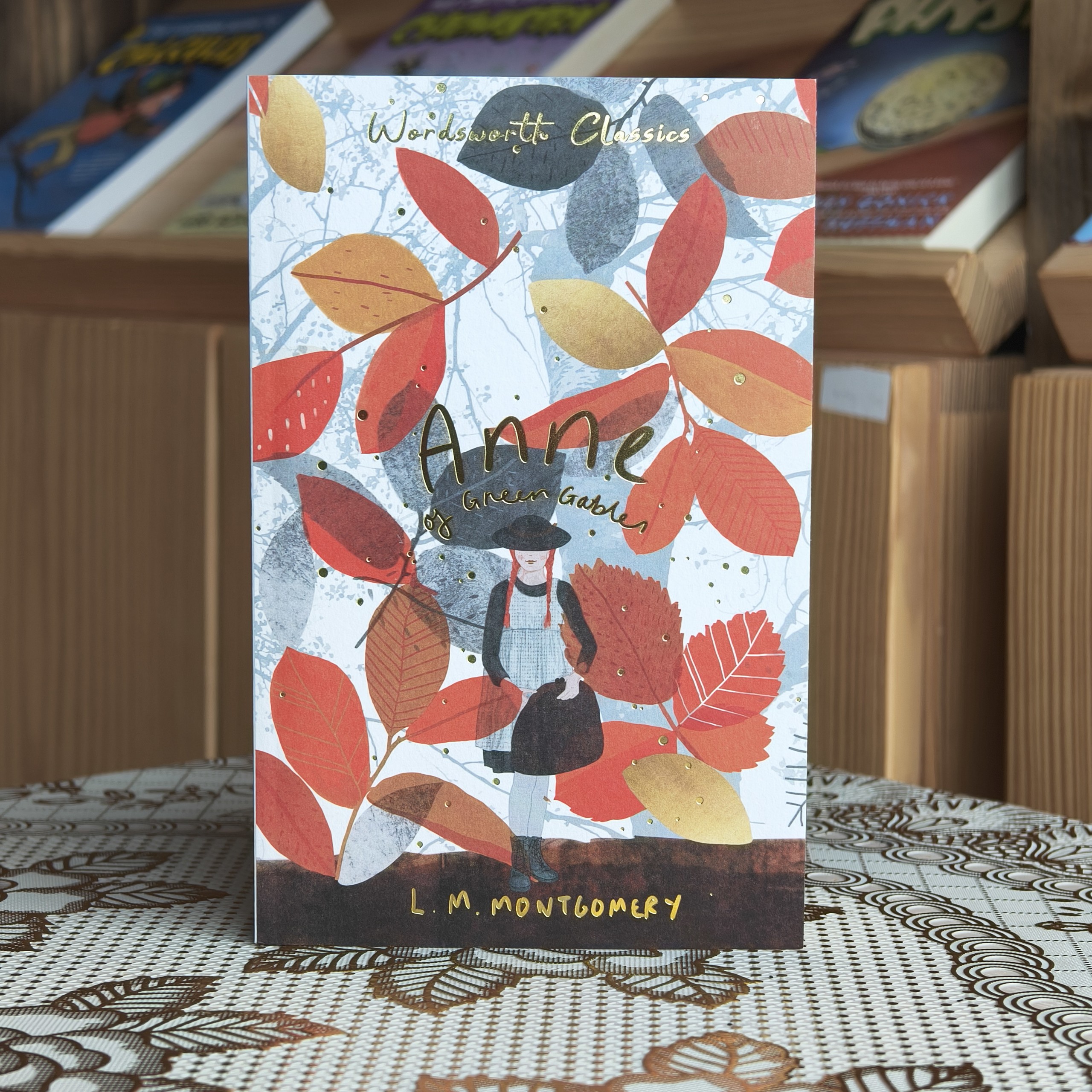 Tiểu thuyết thiếu niên tiếng Anh: Anne of Green Gables &amp; Anne of Avonlea