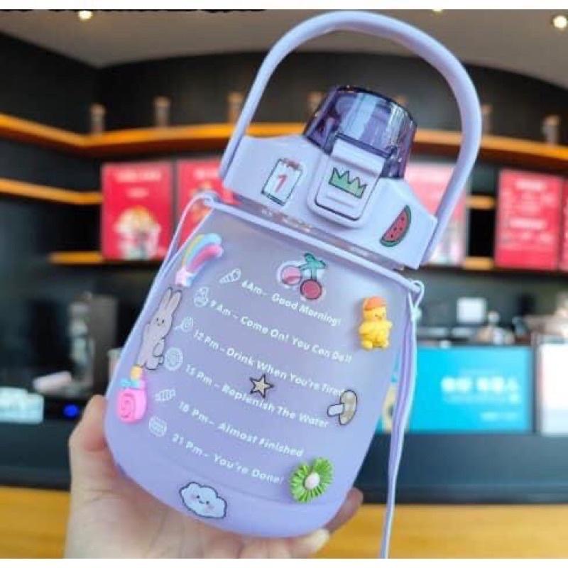 Bình đựng nước có ống hút, Bình nước nhắc giờ siêu cute 1200ml siêu xinh