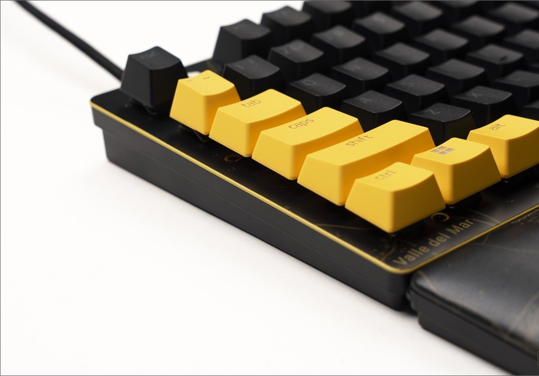 Bàn phím có dây Razer Huntsman V2-Optical Gaming Keyboard-PUBG: Battlegrounds Edition _Mới, hàng chính hãng