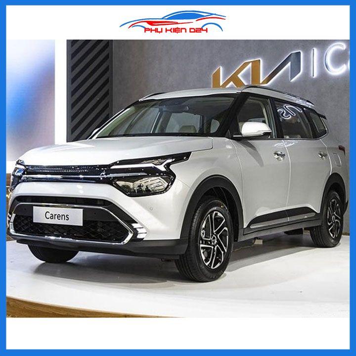 Ốp bậc cửa, nẹp bước chân trong Carens 2023-2024 vân Titan chống trầy bảo vệ trang trí xe