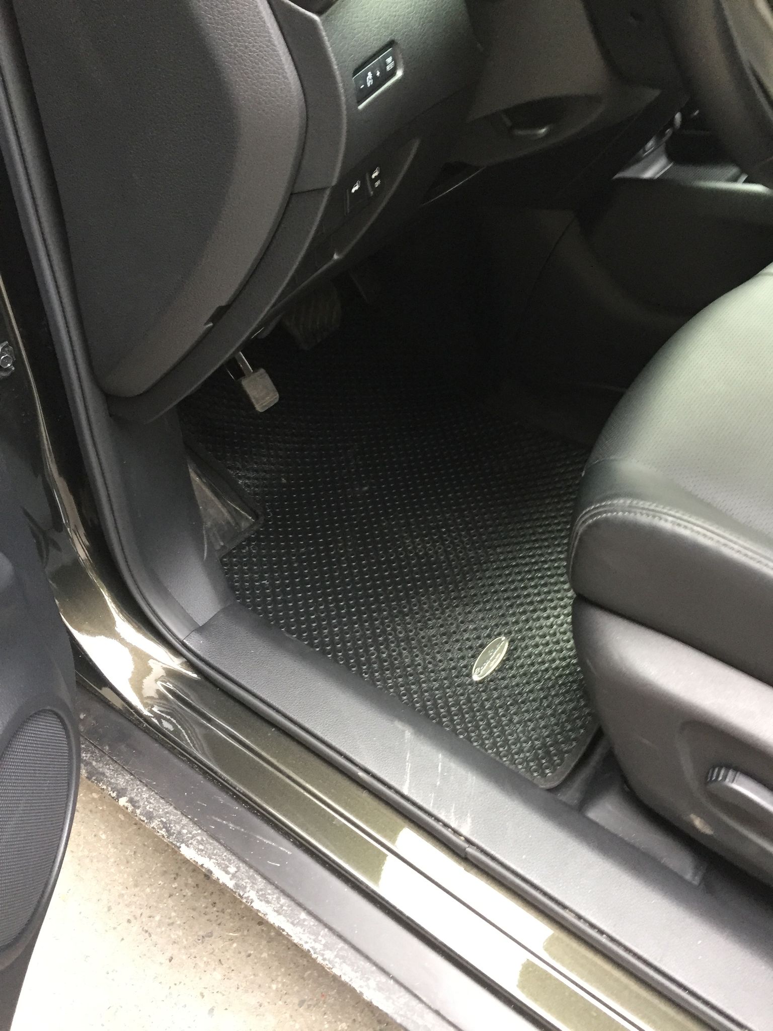 Thảm lót sàn ô tô KATA cho xe Nissan X-Trail (2013-2020) - Hàng chính hãng Khít với sàn xe, Chống trơn, Không mùi, Không ẩm mốc