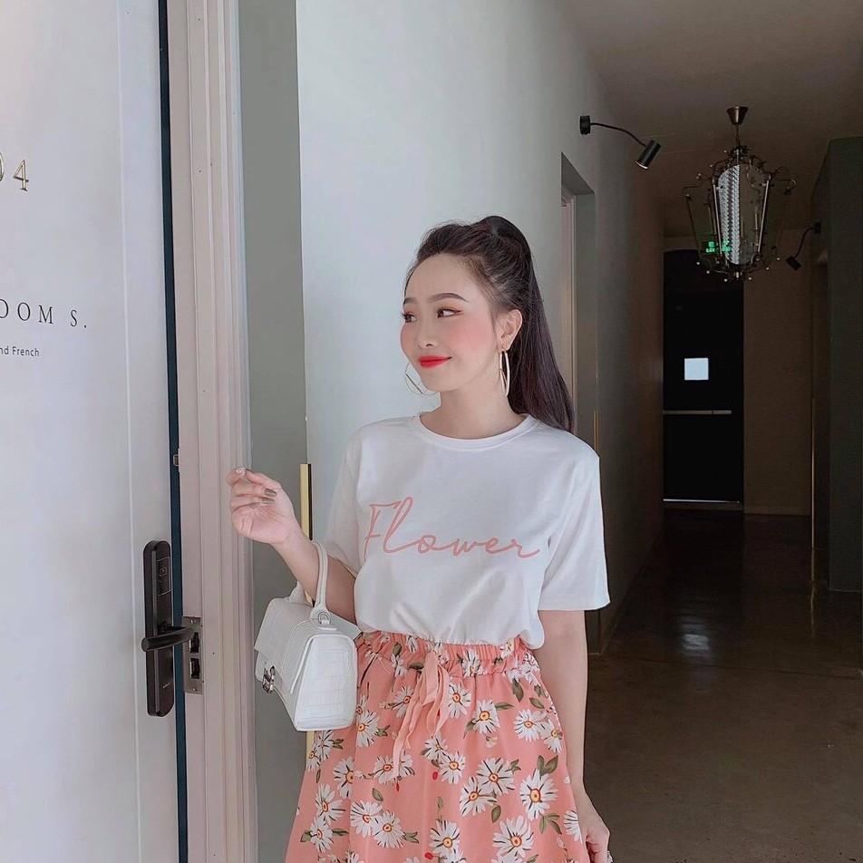 Áo Thun Nữ Cổ Tròn Màu Trắng In Chữ Flower ATN6013