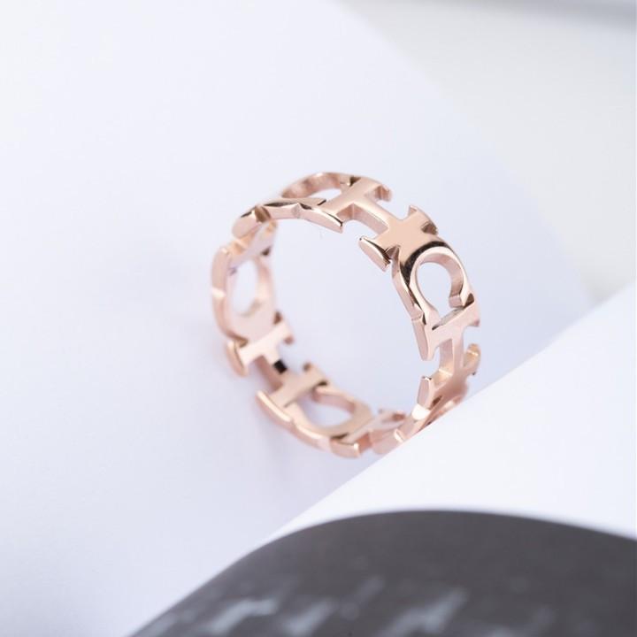 Nhẫn Chữ CH Titan Không Đen TT 1911