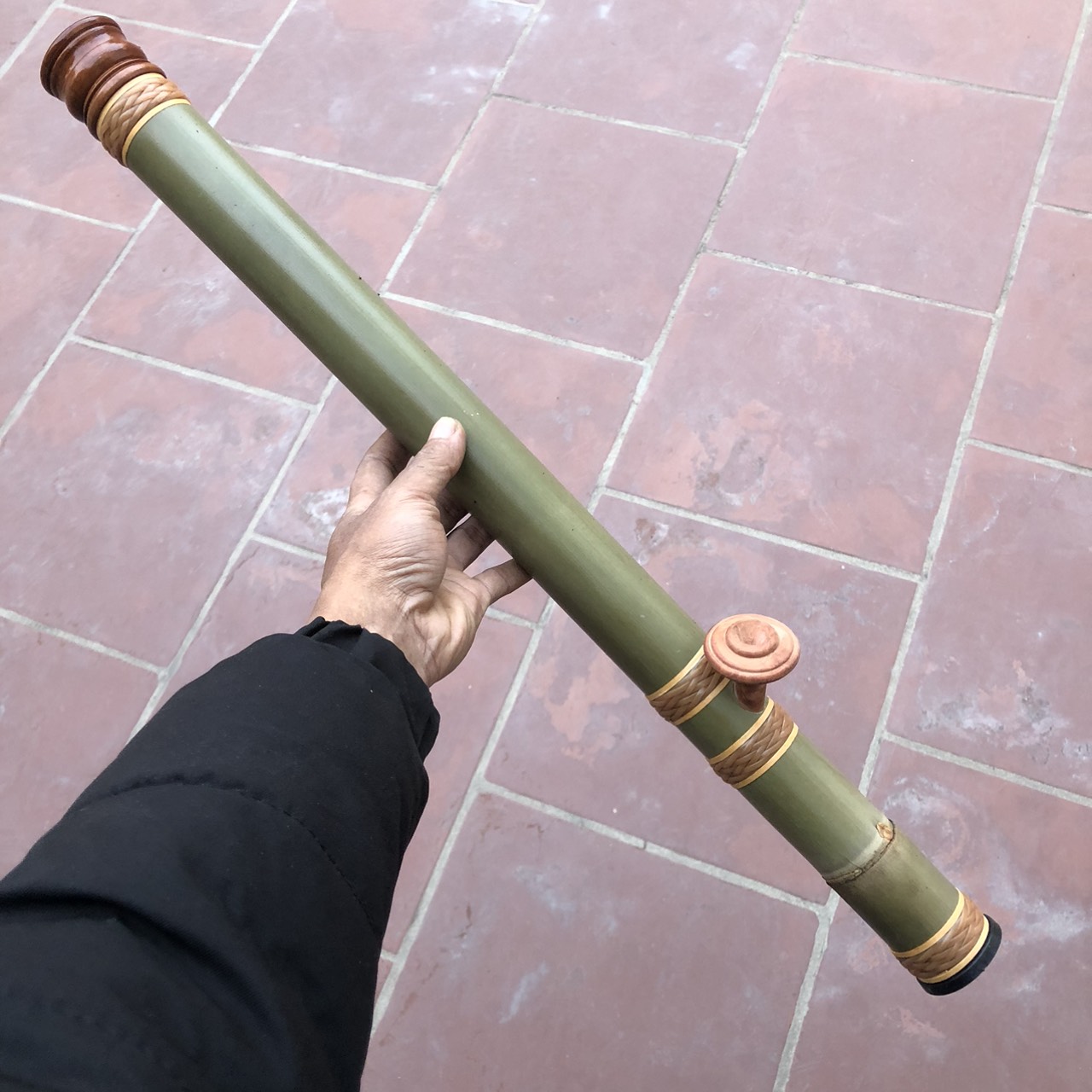 Điếu nữa chống đổ nước giá rẻ