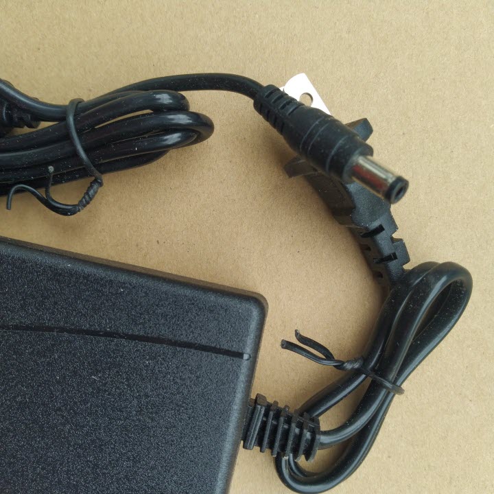 Hình ảnh Bộ nguồn chuyển đổi điện AC sang DC adapter 12V 5A