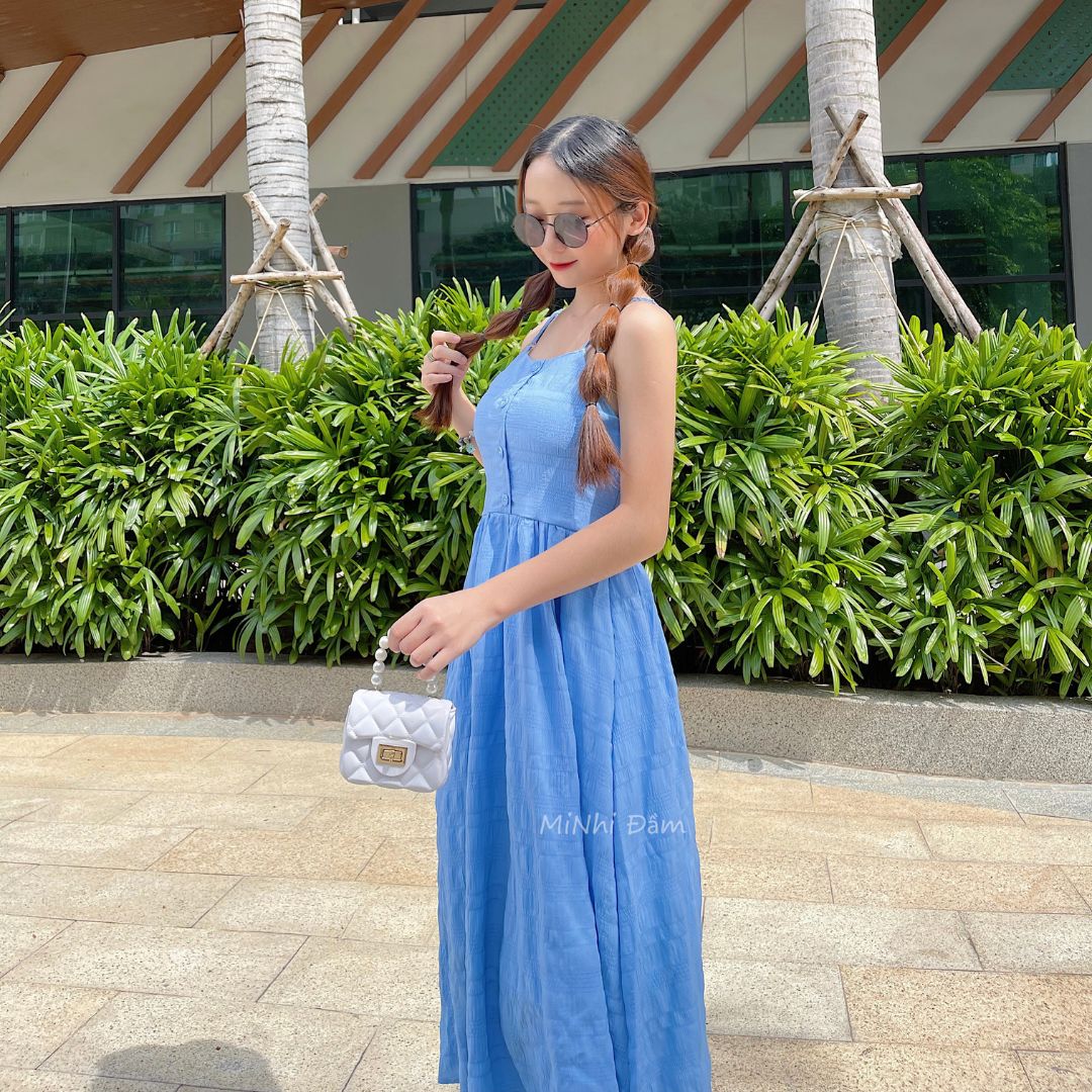 Đầm 2 dây màu xanh dương dáng xòe, Đầm maxi 2 dây dài đi biển Cao Cấp đính nút ngực, nữ tính quyến rũ MiNhi