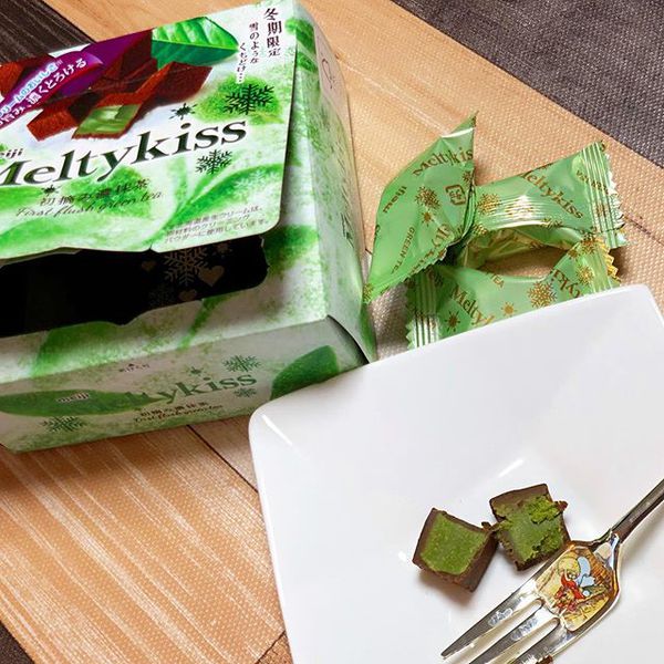 Chocolate Meiji Meltykiss Matcha vị Trà xanh 56gr