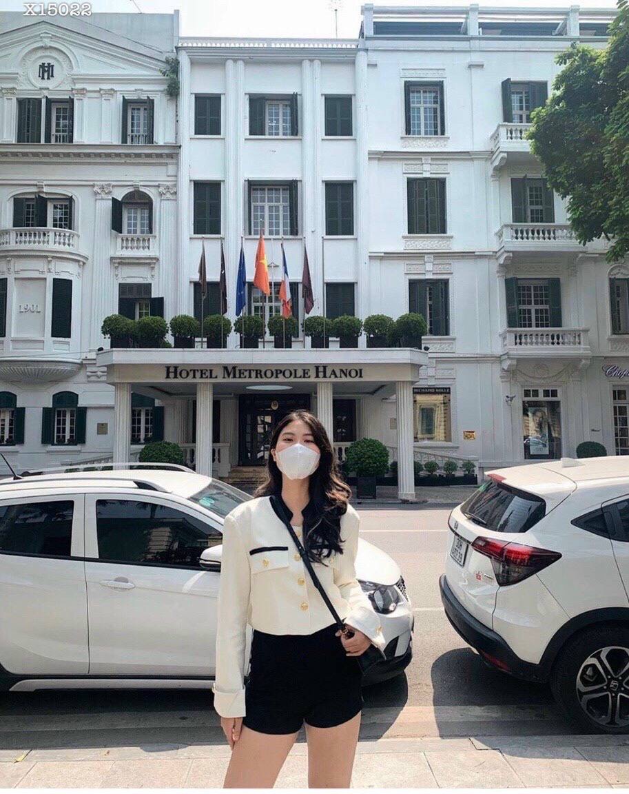 SET ÁO KHOÁC BLAZER / VEST NỮ + ÁO HAI DÂY CROPTOP + QUẦN VÁY NGẮN