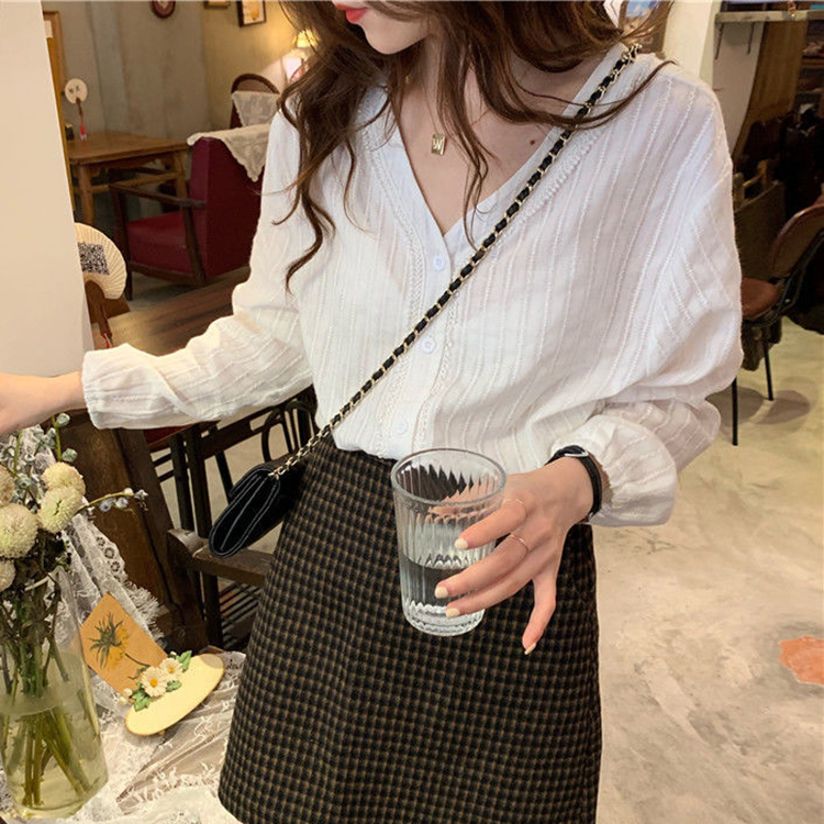 Áo sơ mi nữ tay lỡ xinh xắn, thời trang trẻ, phong cách Hàn