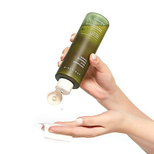 Toner gạo ngải cứu dưỡng ẩm, làm dịu, không gây kích ứng Aprilskin Artemisia Rice Essence Toner 200ml