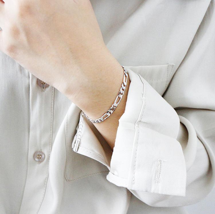 Vòng đeo tay xích titan 3-1 độc đáo