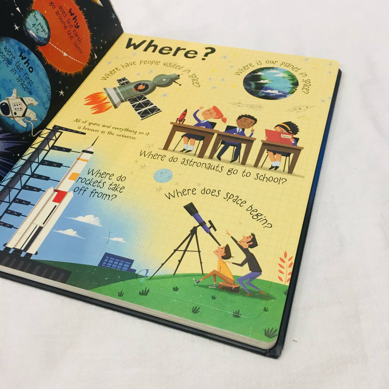 Sách tương tác tiếng Anh lật mở Usborne Lift-the-flap | Questions &amp; Answers About Space