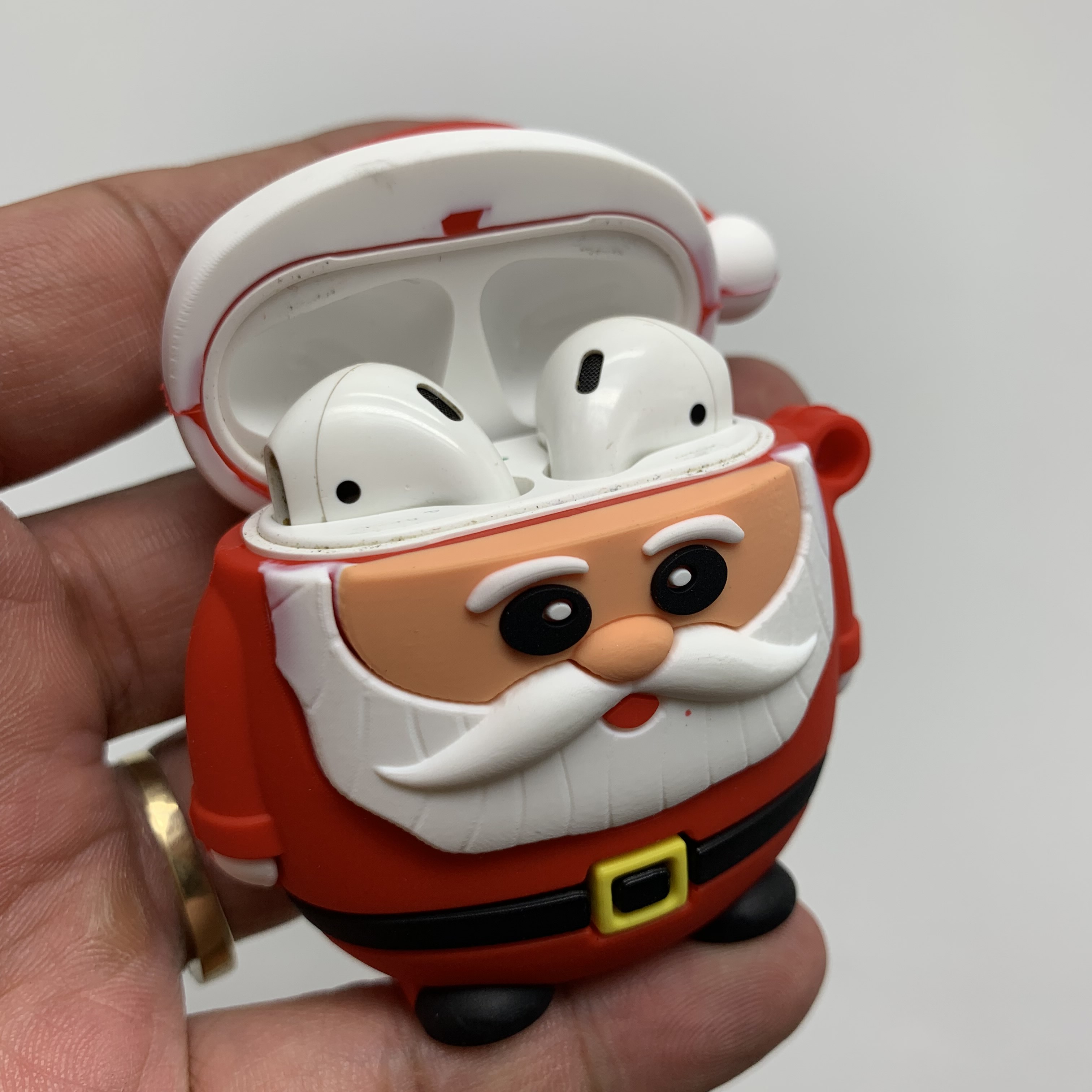 Hộp Để Tai Nghe AirPod Hình Ông Già Noel - Tặng 1 móc chìa khóa