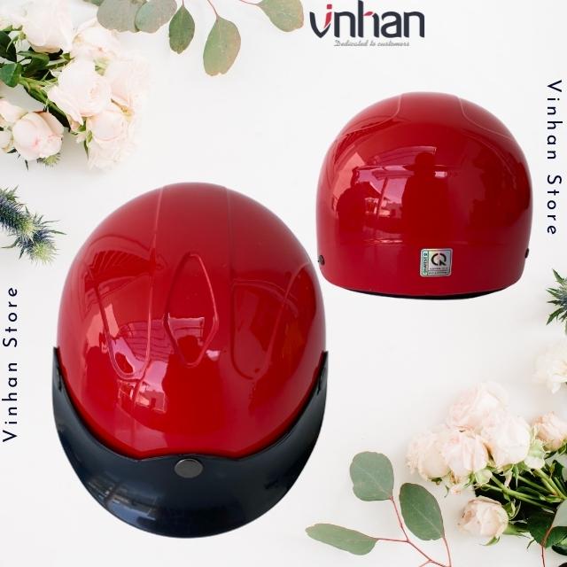 Mũ bảo hiểm trẻ em cho bé mẫu giáo mầm non rất đơn giản nhưng chắc chắn và an toàn cho bé từ 2 tuổi đến 5 tuổi, nón bảo hiểm bảo hộ cho bé rất đẹp màu đỏ Vinhan MBH07