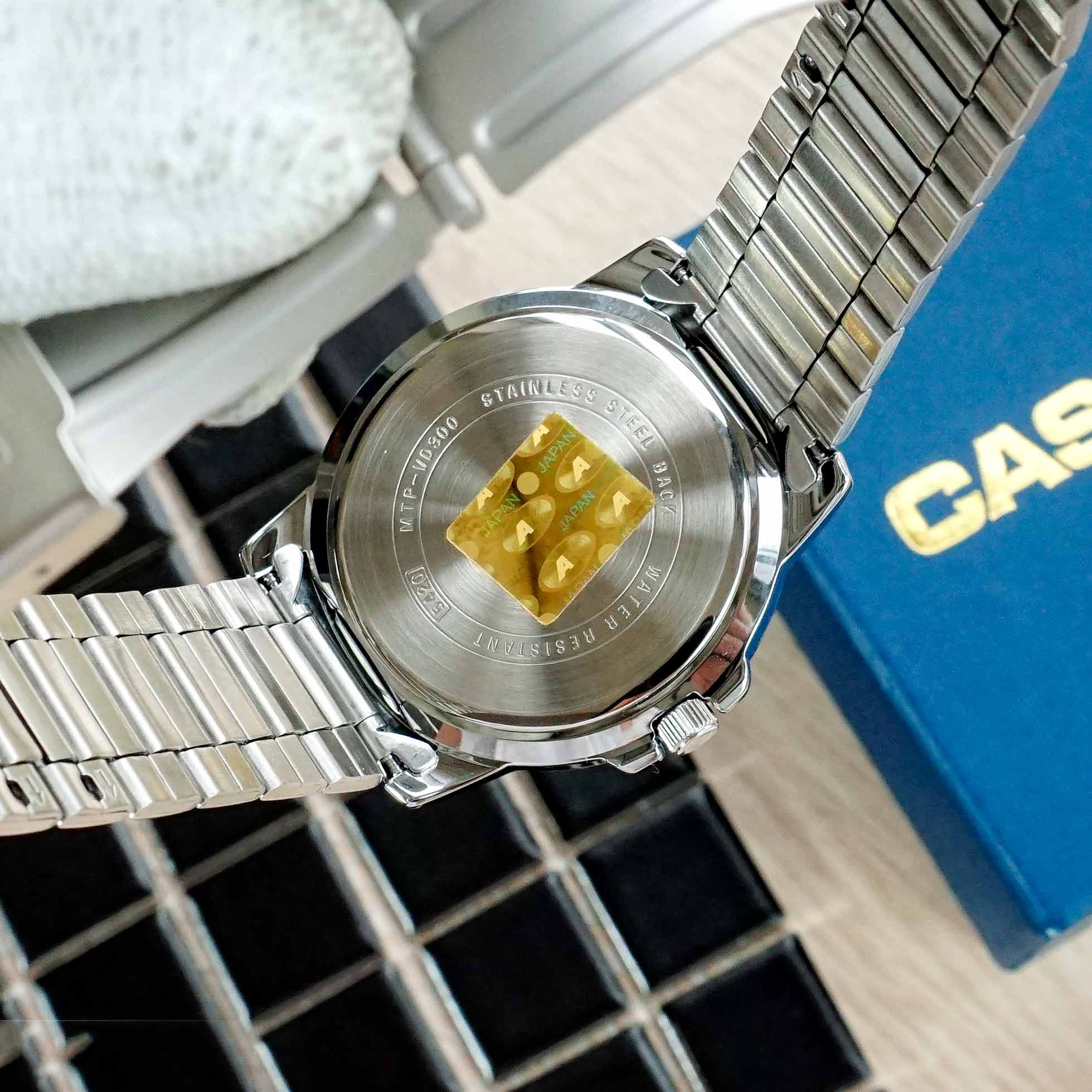 Đồng hồ nam dây kim loại Casio Standard chính hãng MTP-VD300D-1EUDF