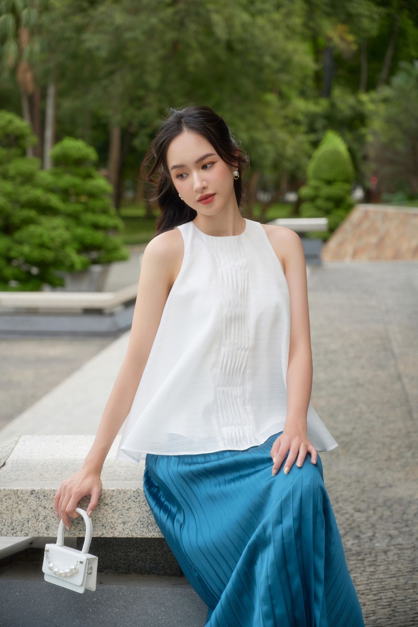 OLV - Chân váy Satin Pleated Skirt in Blue