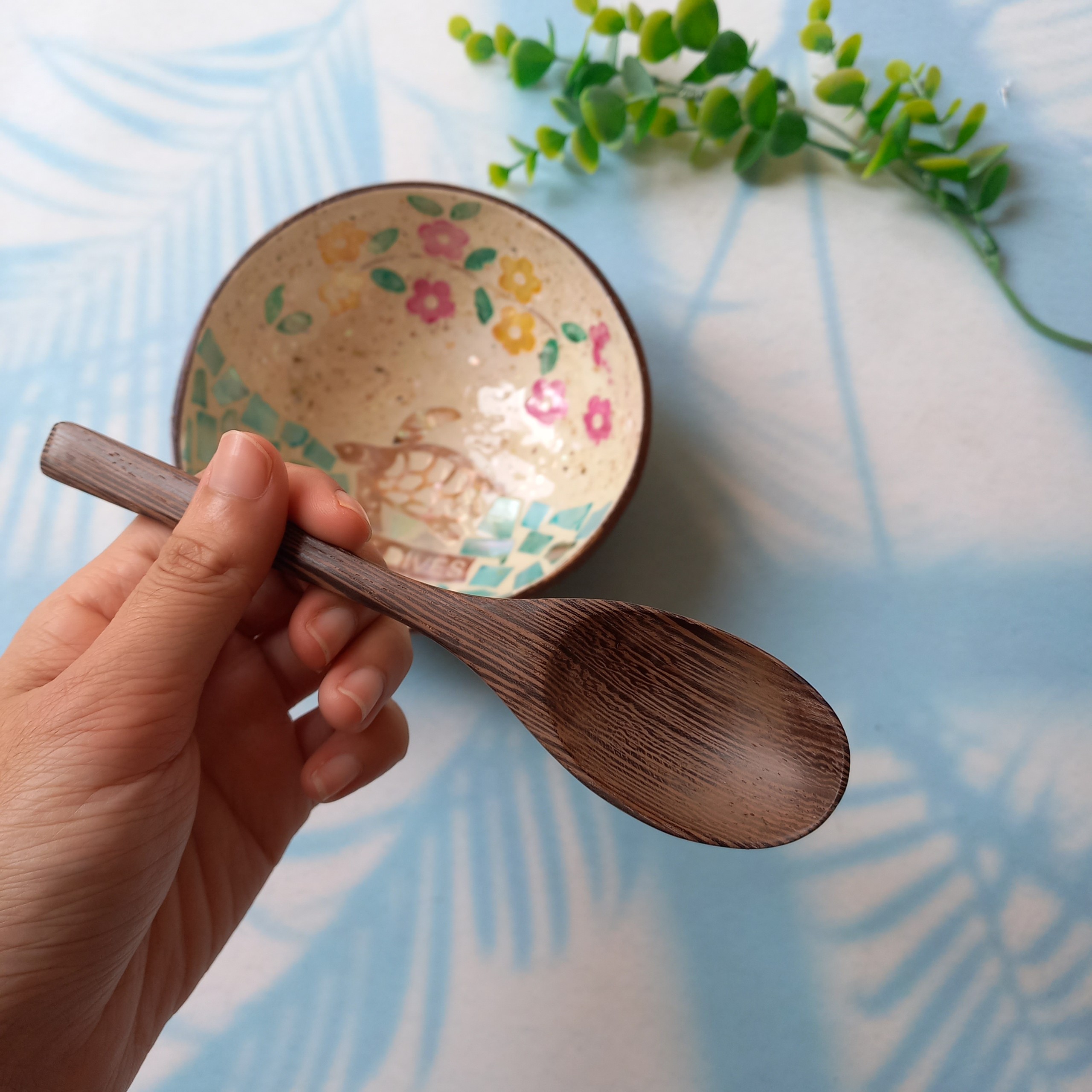 Bát Gáo Dừa Tự Nhiên Khảm Trai Rùa Hoa Tinh Xảo, Bát Ăn Salad, Sữa Chua, Smoothie, Decor của Vitrapro