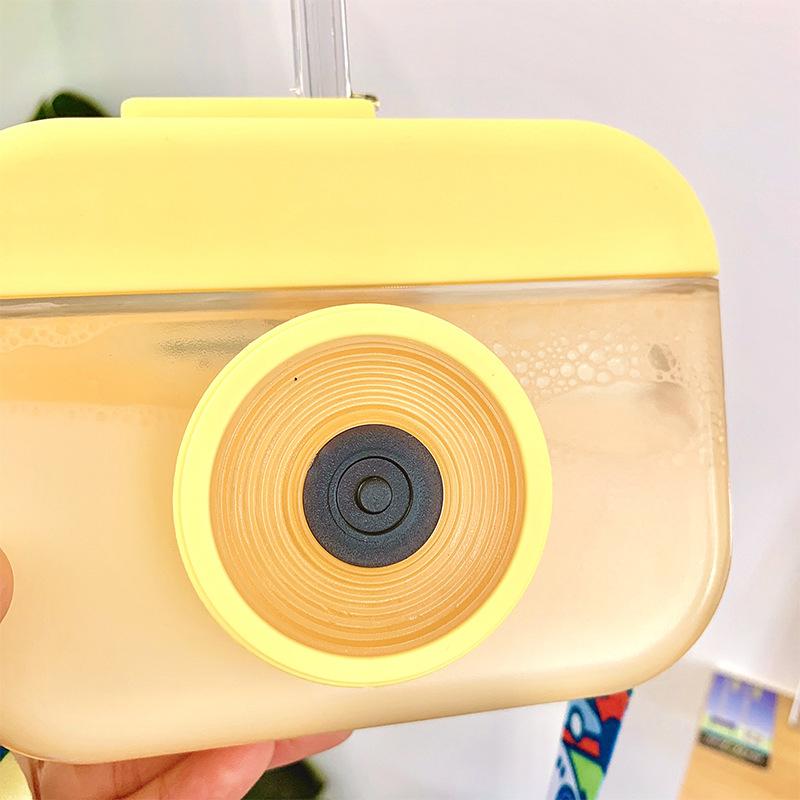 Bình nước hình máy ảnh cực cute 400ml có dây đeo đáng yêu kèm hình dán sticker xinh xắn