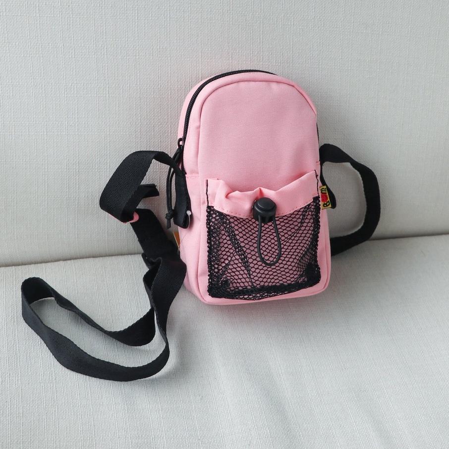 Túi đeo chéo nam nữ unisex, chất dù bền nhẹ, kiểu dáng thời trang độc đáo  - BOM