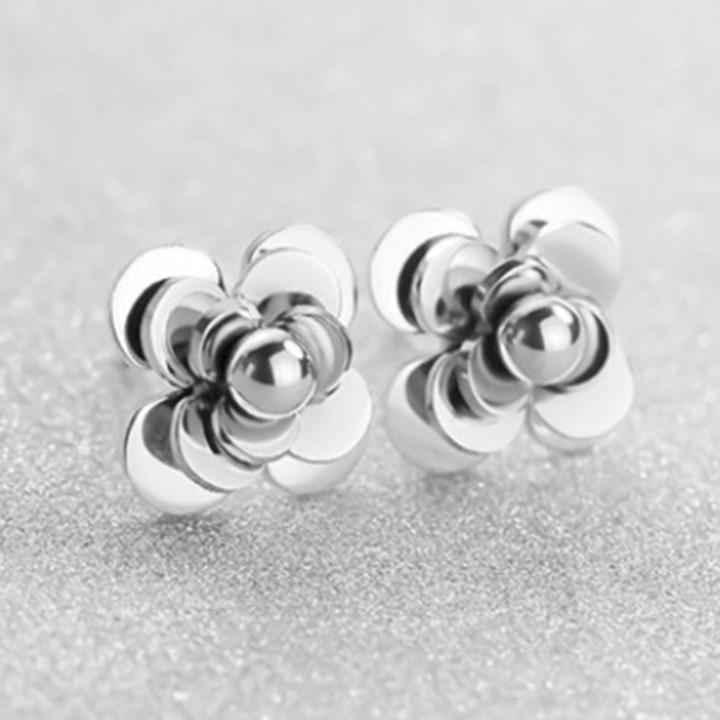 Bông tai titan hoa trà