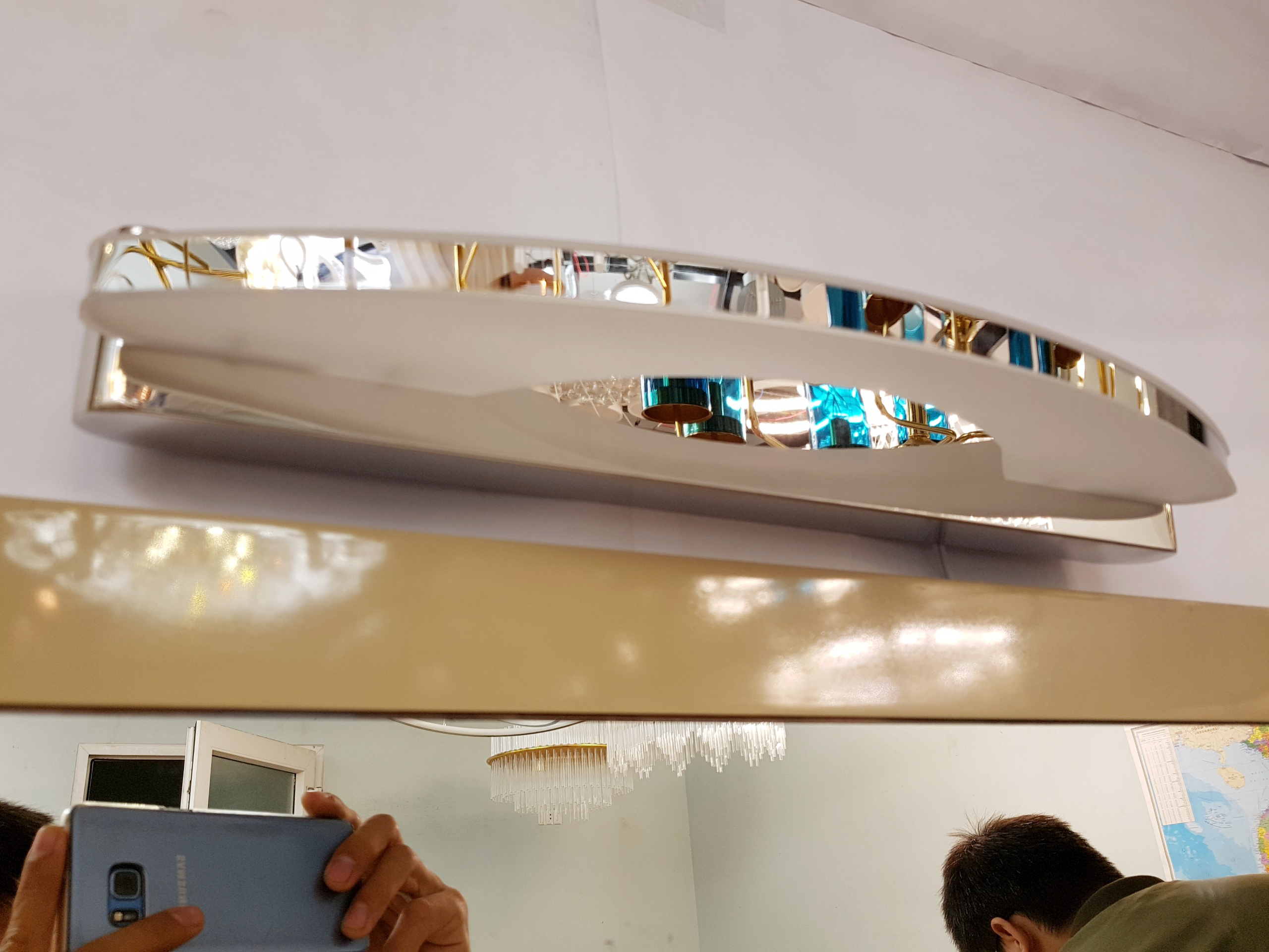 Đèn gương, đèn tranh trang trí phòng tắm hiện đại đẹp  - DG006