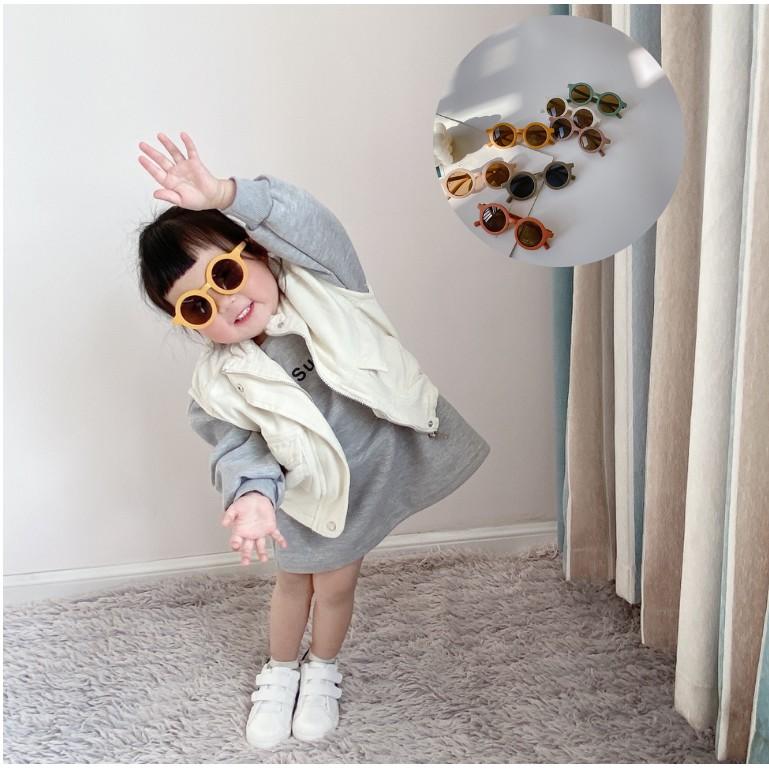 Kính râm gọng tròn chống UV cho bé (1-6y