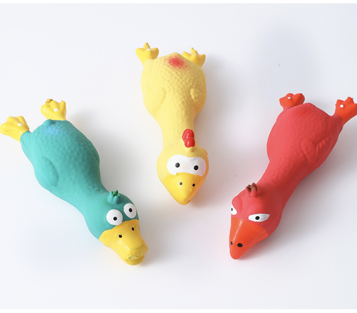 Đồ chơi cho chó mèo con gà bóp bóp - Genyo pet toy 213 ( màu giao ngẫu nhiên )