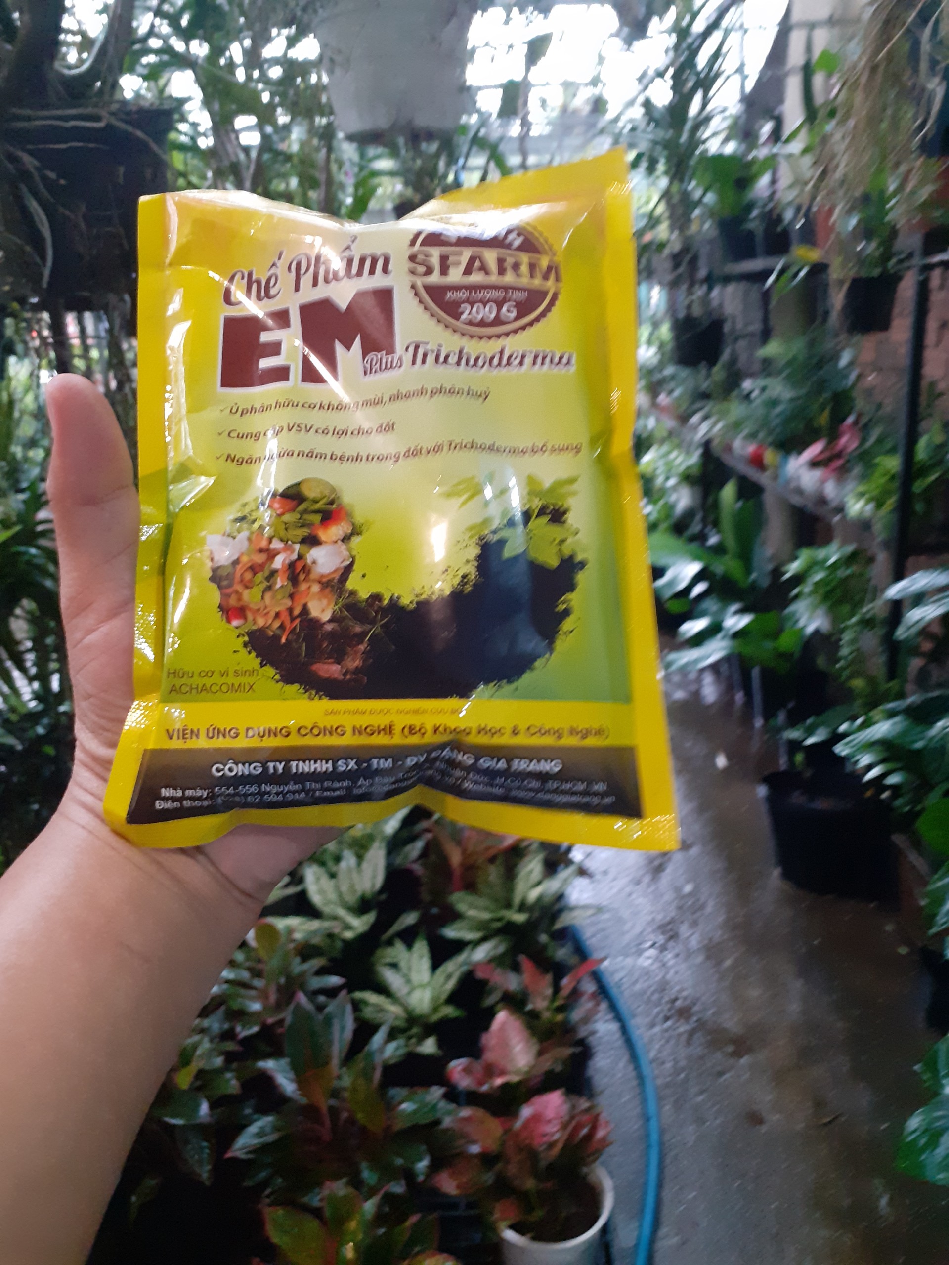 Chế phẩm EM trichoderma plus hữu cơ vi sinh achacomix.