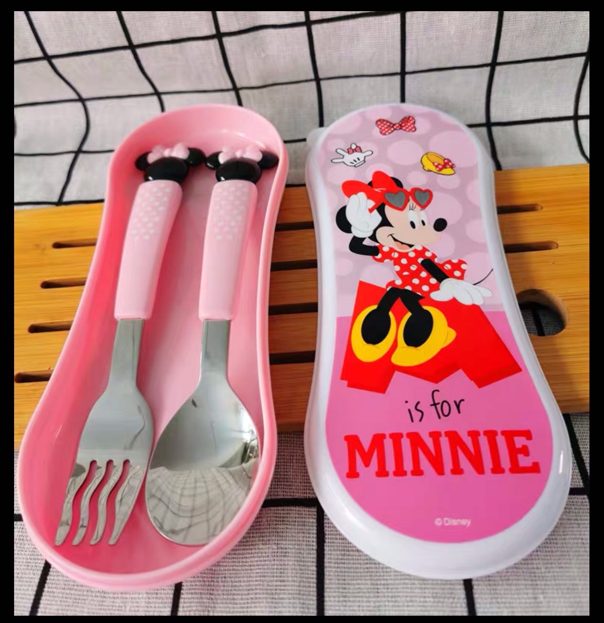 Set muỗng , nĩa inox kèm hộp đựng hình chuột Minnie siêu cute cho bé gái - PDM2362