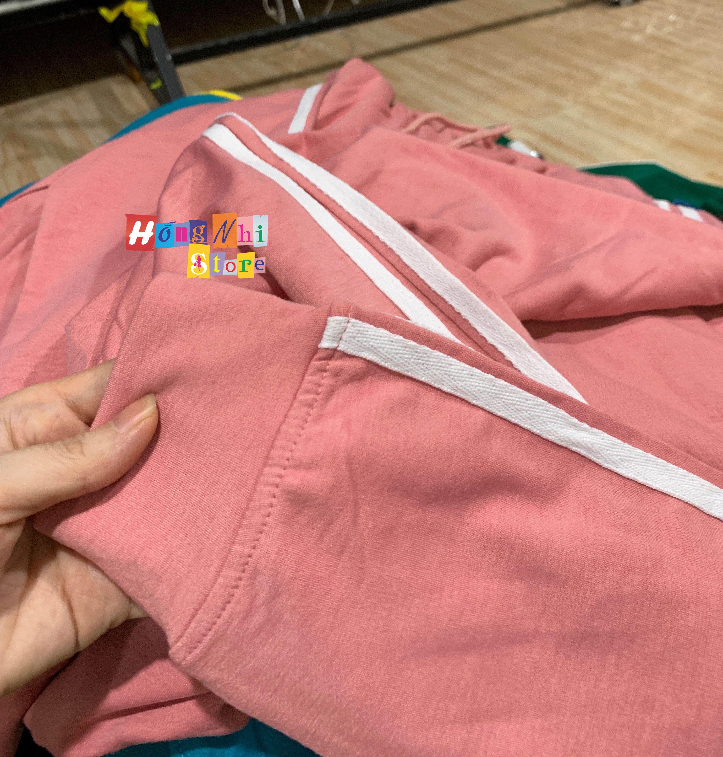 Set Bộ Thể Thao Oversize Ulzzang Unisex Áo Khoác Tay Dài Quần Jogger Dài Màu Hồng Cao Cấp - MM