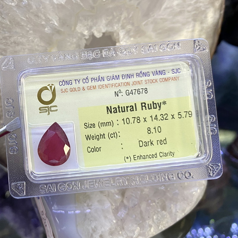 Viên đá Ruby kiểm định tự nhiên mài giác giiọt nước RBG8.1