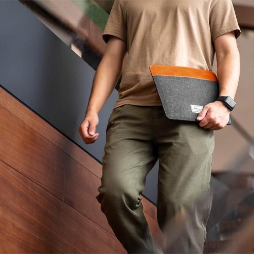 TÚI CHỐNG SỐC TOMTOC FELT & PU LEATHER CHO IPAD 9.7-11/12.9 /16 INCH bảo vệ chất lượng và ngăn ngừa trầy xước - HÀNG CHÍNH HÃNG