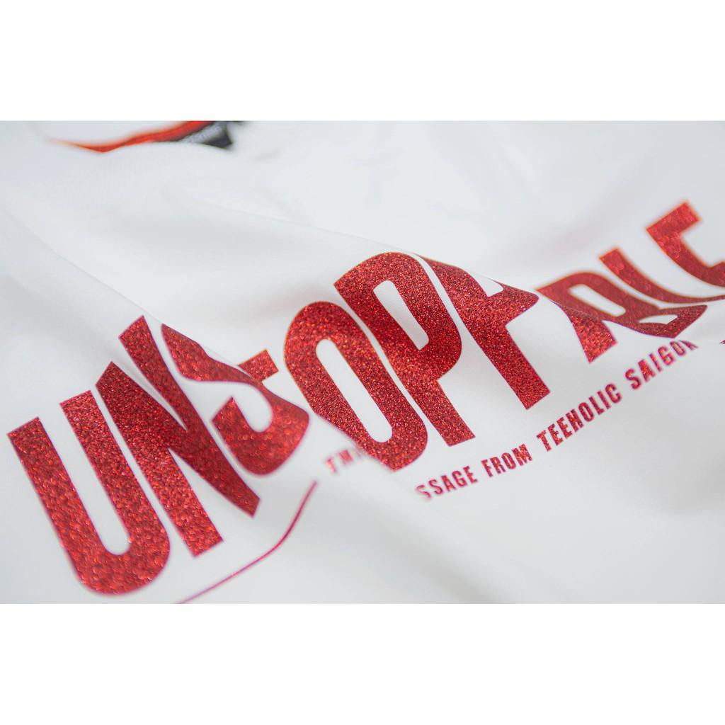 Áo Thun Unisex TeeHolic In Chữ Unstoppaple Nhũ Kim Tuyến THS - Màu Đen Trắng