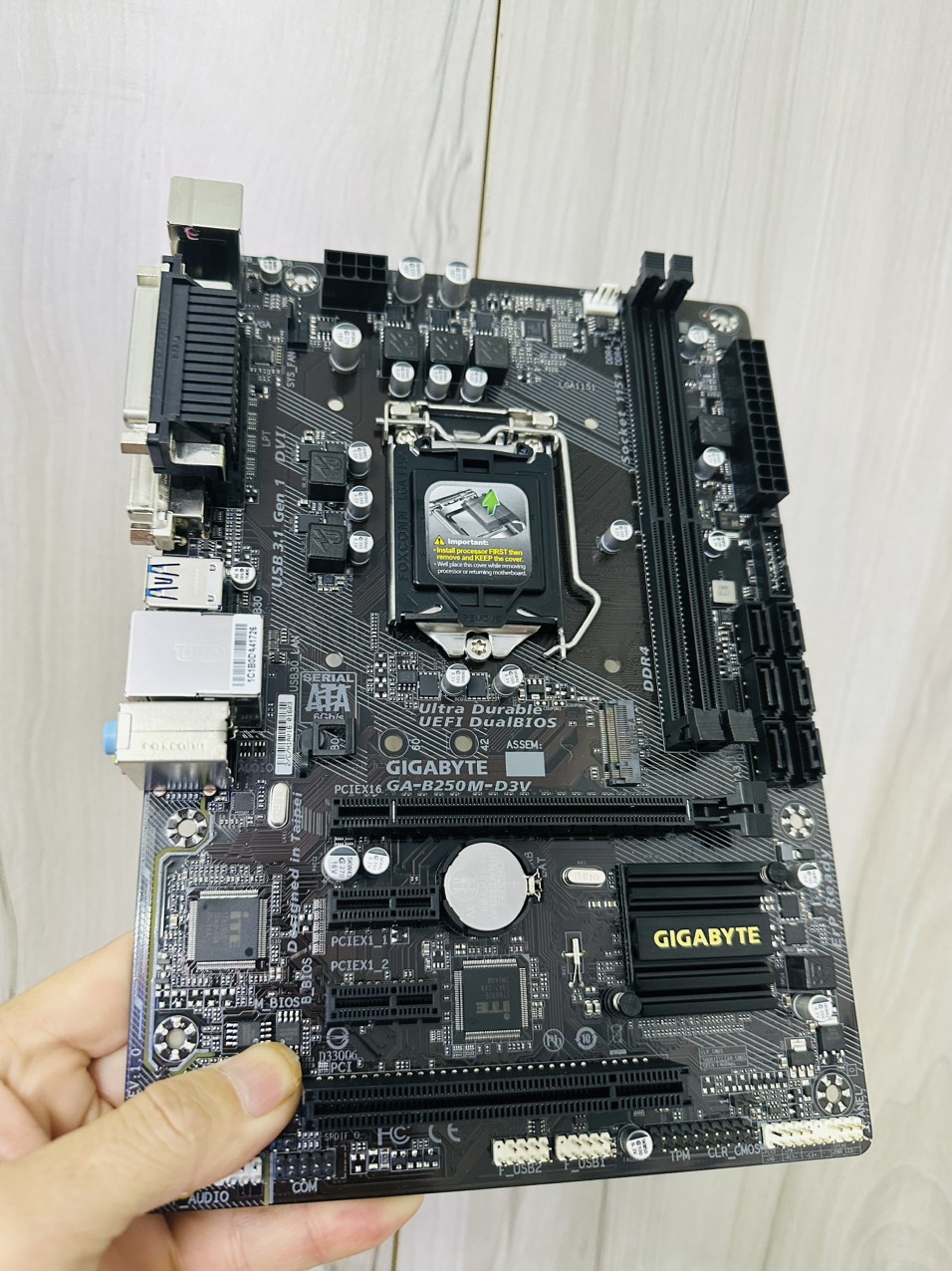 Bo Mạch Chủ (Mainboard) GIGABYTE B250M - D3V (HÀNG CHÍNH HÃNG)