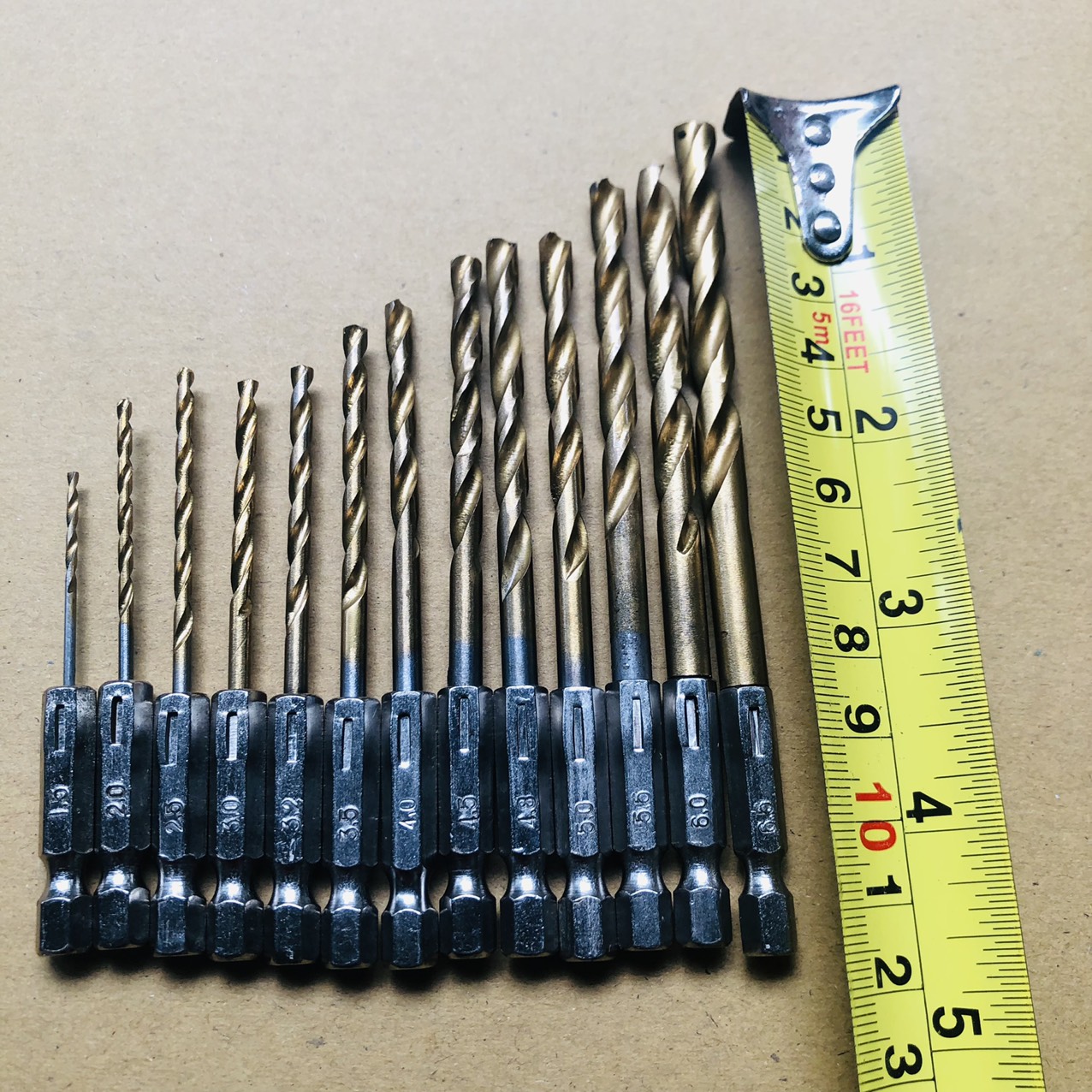 Bộ 13 cây mũi khoan sắt thép