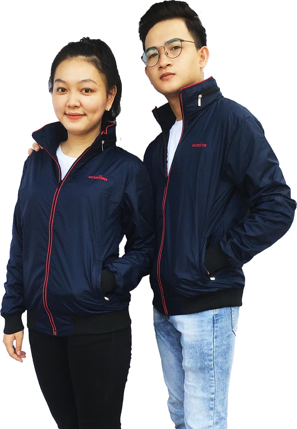 Áo khoác gió cách nhiệt GOKING có mũ, form unisex cho nam nữ. Ngoài vải dù, trong lót vải cào cách nhiệt. 3 túi to rộng