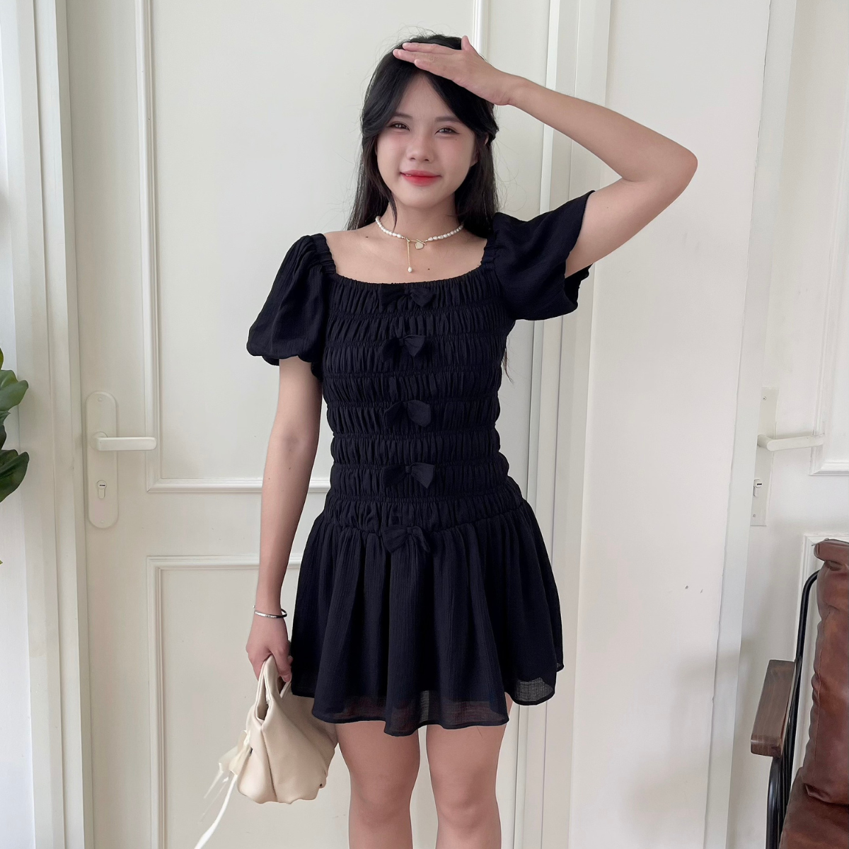 Đầm nữ đầm ngắn nữ tính chất liệu co dãn tốt đính nơ trước Charley Miều Est.2013