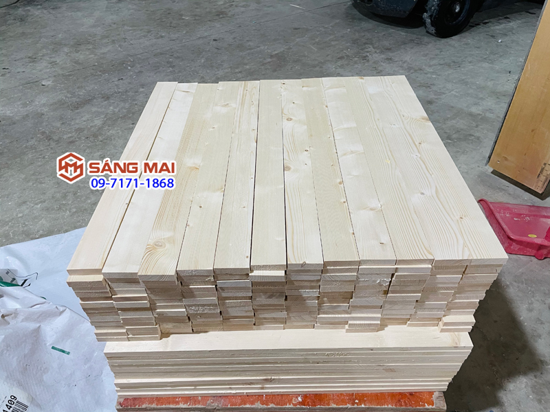Thanh gỗ thông mặt rộng 6cm x dày 1,5cm x dài 80cm + láng mịn 4 mặt