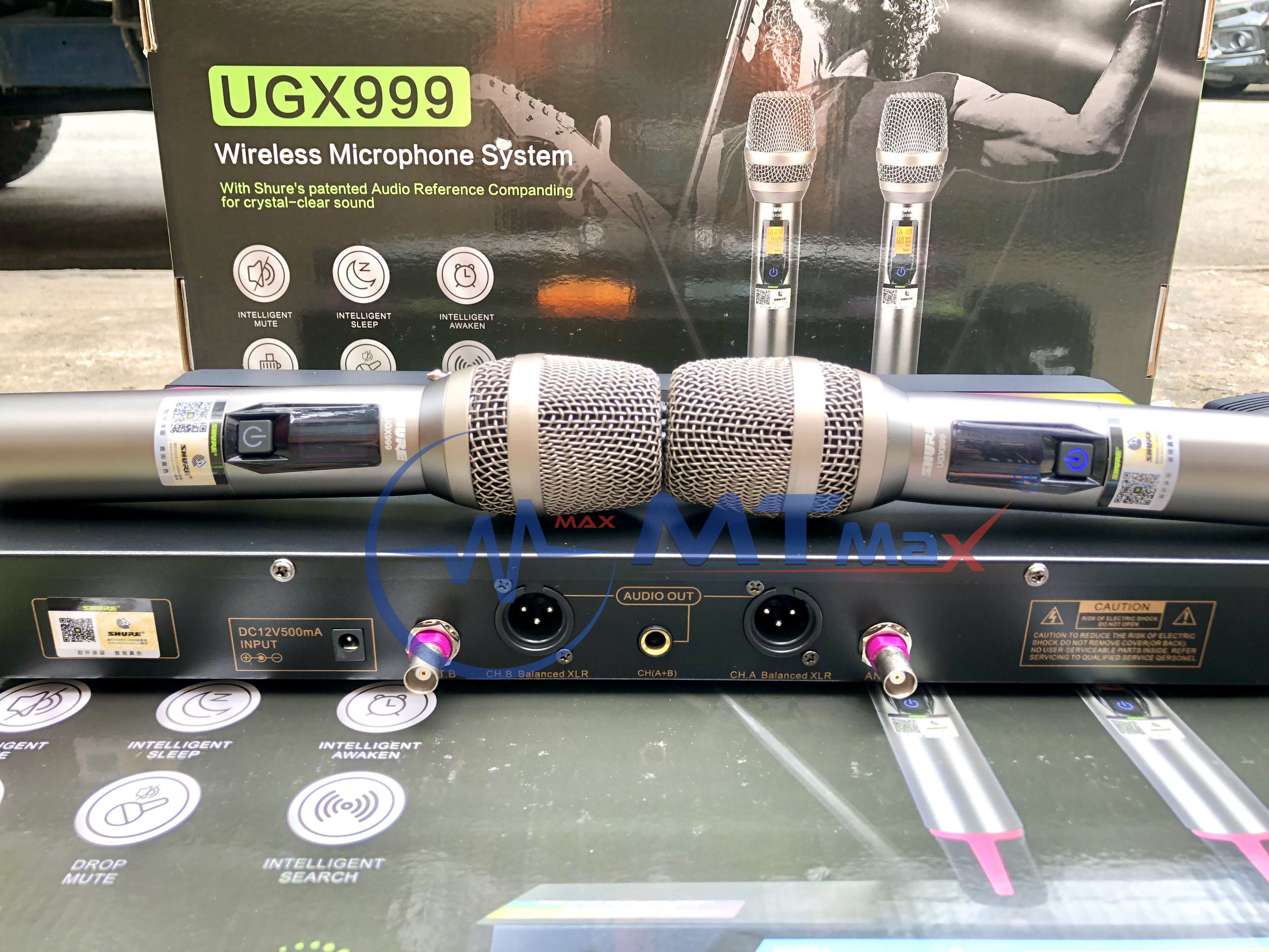 Micro không dây Shure UGX999 - Mic karaoke gia đình, sân khấu - Độ nhạy cao, bắt sóng xa, chống hú rít - Thiết kế sang trọng, bắt mắt -  Dễ dàng phối ghép với các thiết bị âm thanh khác - Hàng nhập khẩu loại I