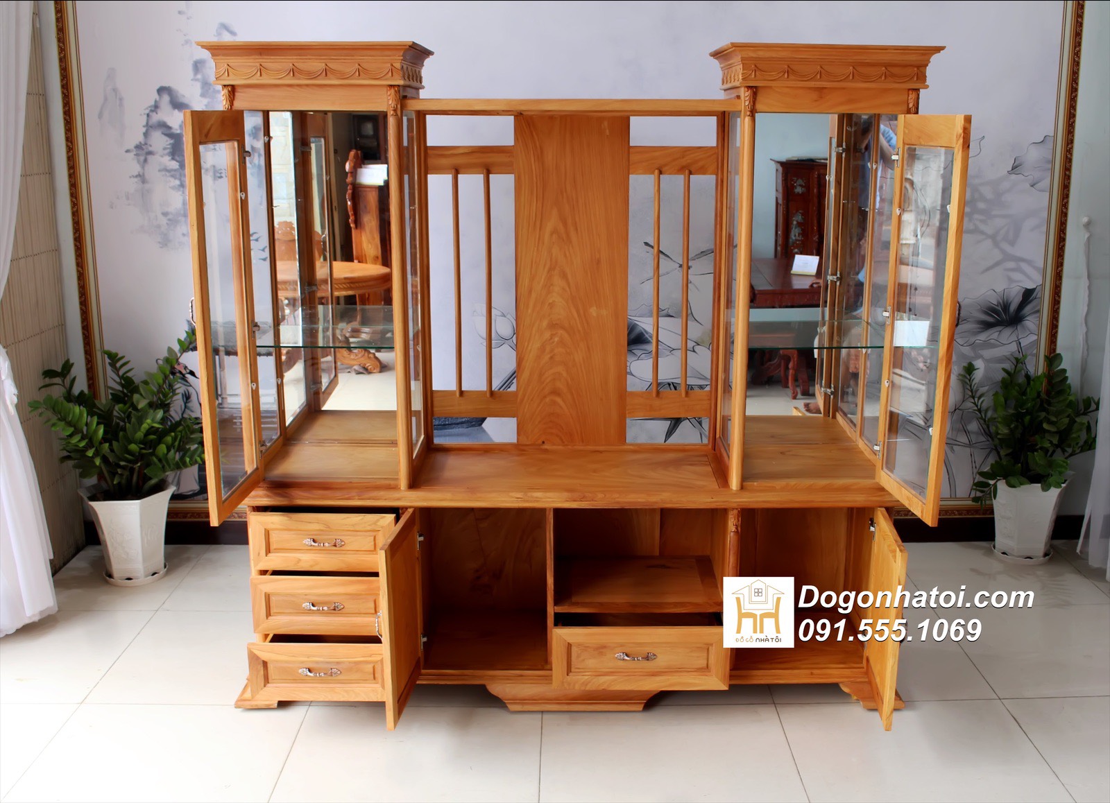 Mẫu Tủ Kệ Tivi Có Kính Ngăn Phòng Gỗ Gõ Đỏ - TR633