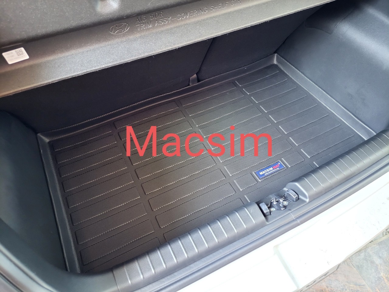 Thảm lót cốp xe ô tô Hyundai I10 2021-2022 (sd) nhãn hiệu Macsim chất liệu TPE cao cấp màu đen