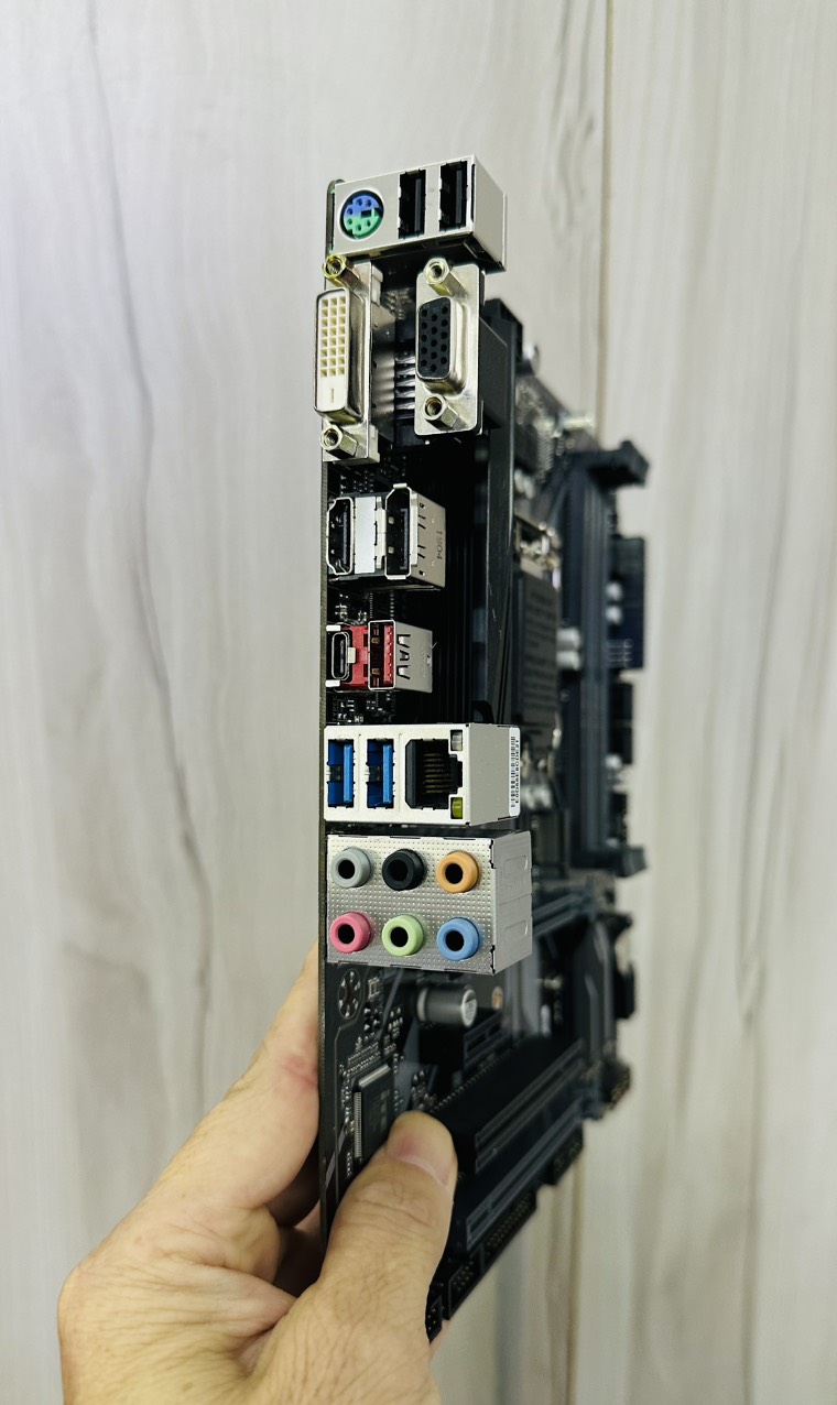 Bo Mạch Chủ (Mainboard) GIGABYTE B360M D3H (HÀNG CHÍNH HÃNG)