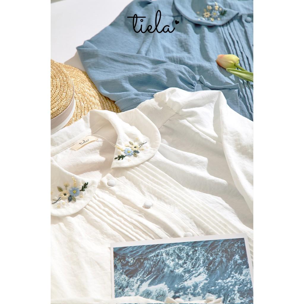 TIELA Áo cổ tròn cánh sen thêu hoa đối xứng - Wendy Shirt