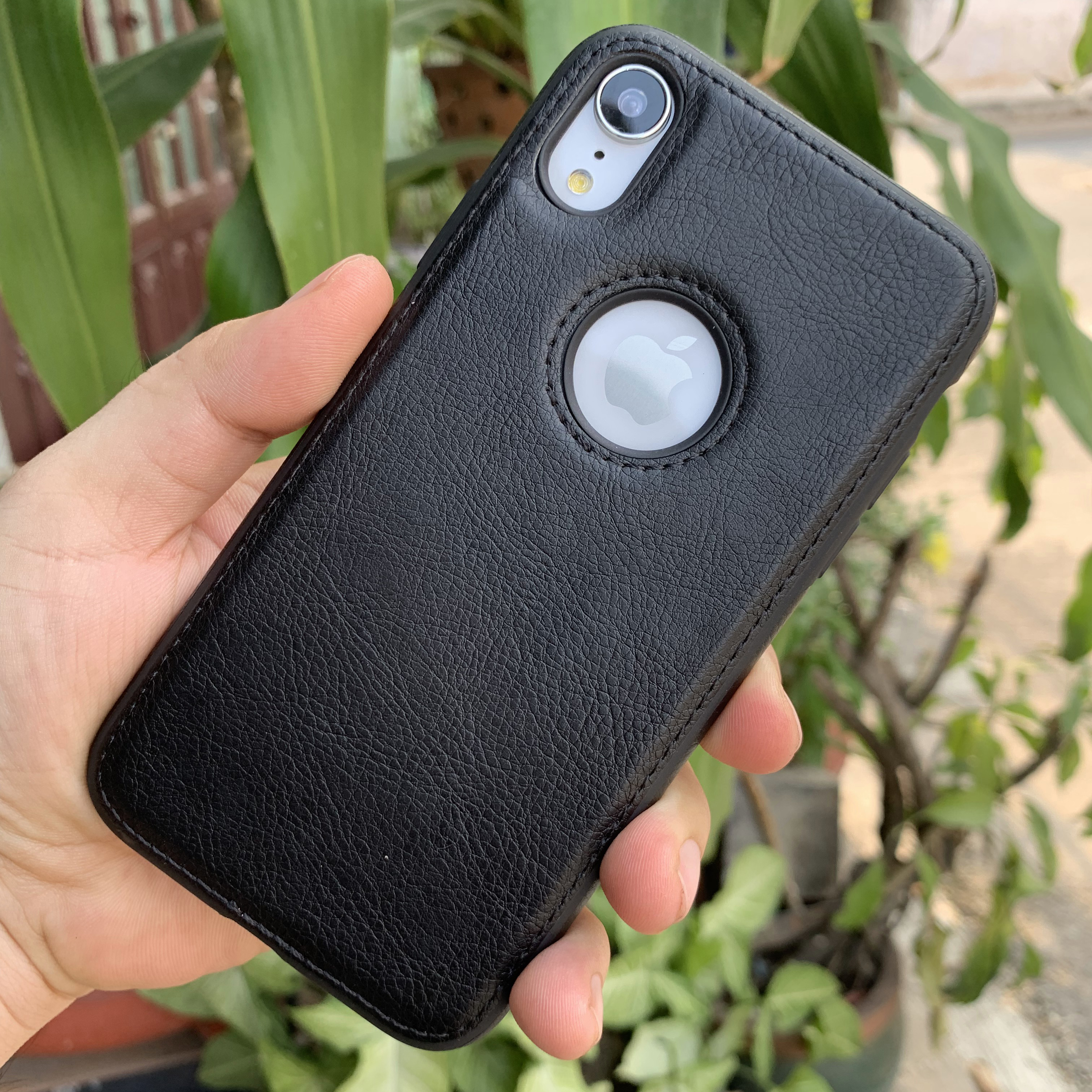 Ốp da đen cao cấp dành cho iPhone XR