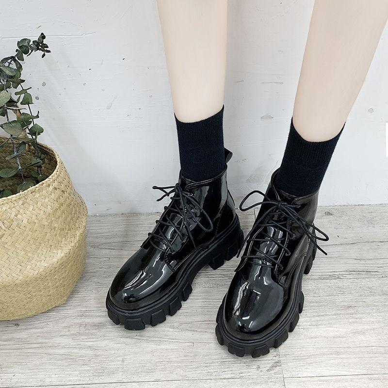 Giầy boots nữ cổ lửng phong cách Hàn Quốc da bóng, da lỳ độn đế siêu hottrend