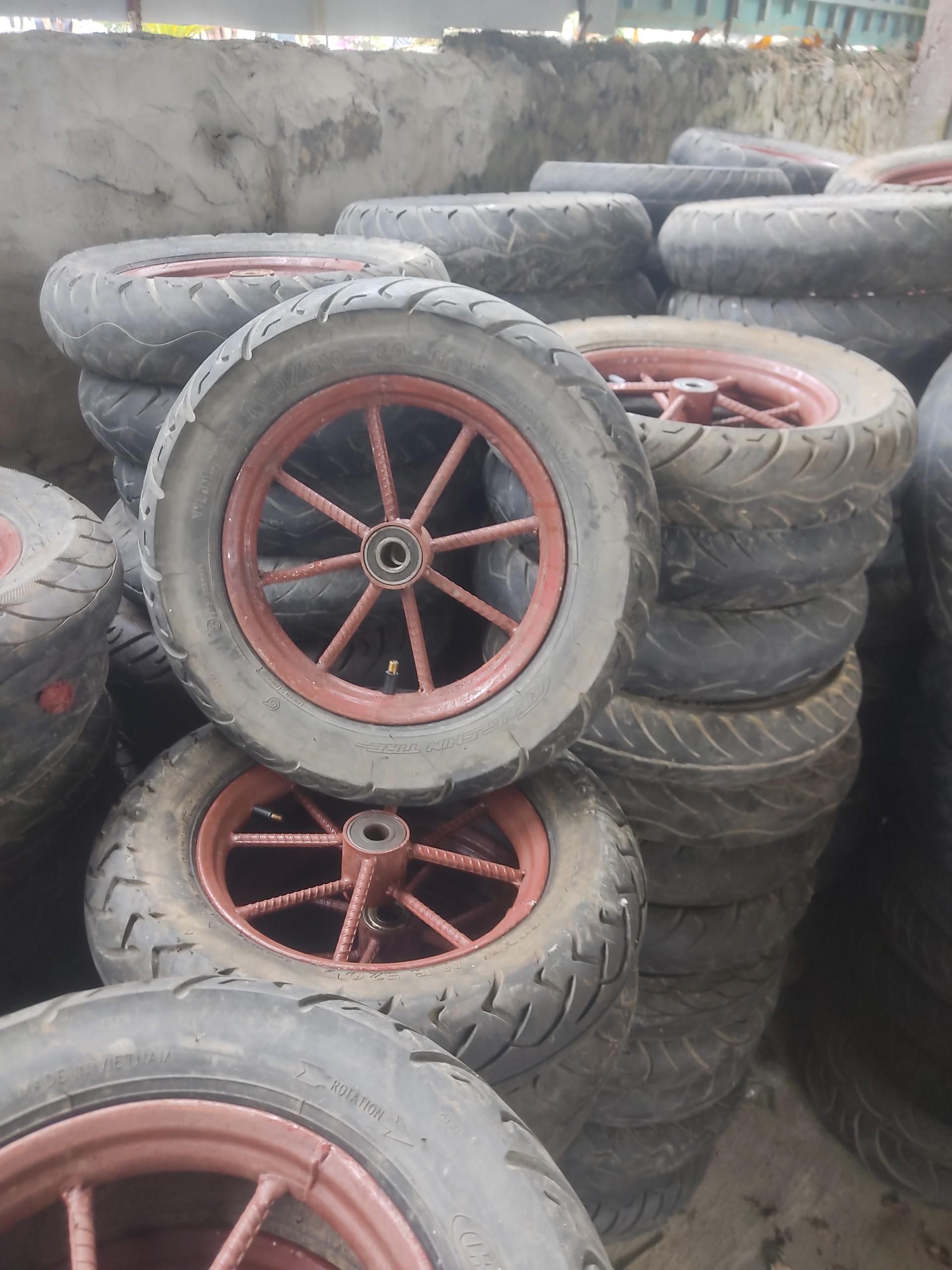 Bộ Bánh Xe Rùa Xăm Mới 8 nan 6203 Hoặc 6204 BanhXeCaoSu