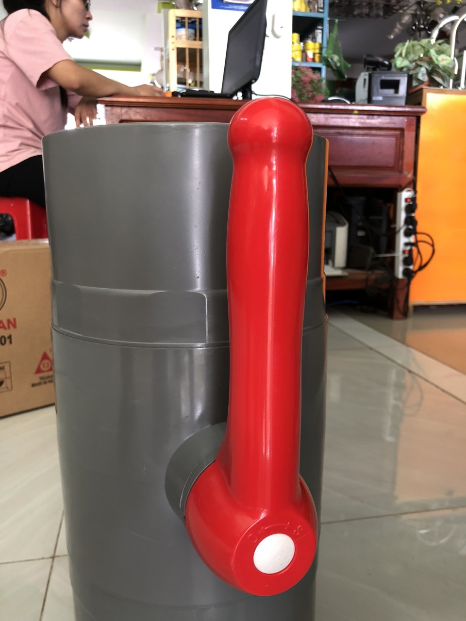 Van khóa PVC 200mm van nhựa size lớn Taijan