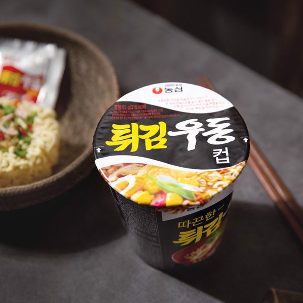 Mì Ly Udon Gia Vị Chiên Nongshim Hàn Quốc 62g